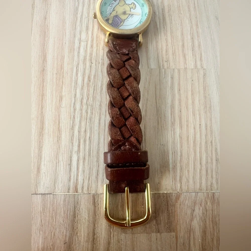 Vintage 90s Ingersoll Disney classic Pooh in honey jar watch NEW BATTERY